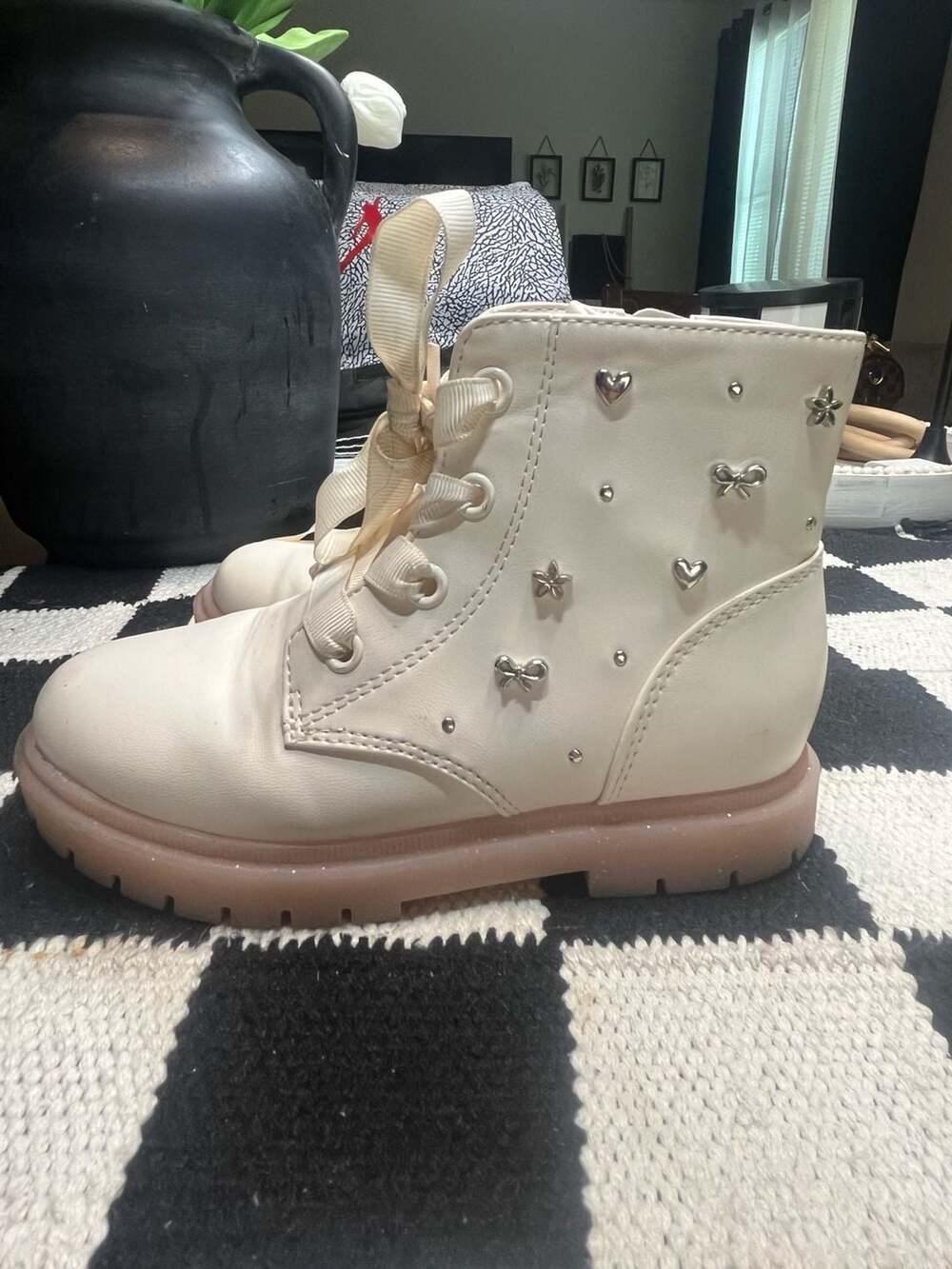 Cat & Jack Amaya Lace-Up Combat Boots with Heart and Bow Studs 12c